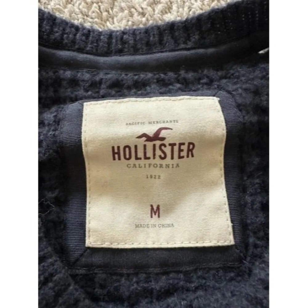 Hollister Womens Fuzzy Sweater Pull Over Navy Logo Light Weight Size Medium